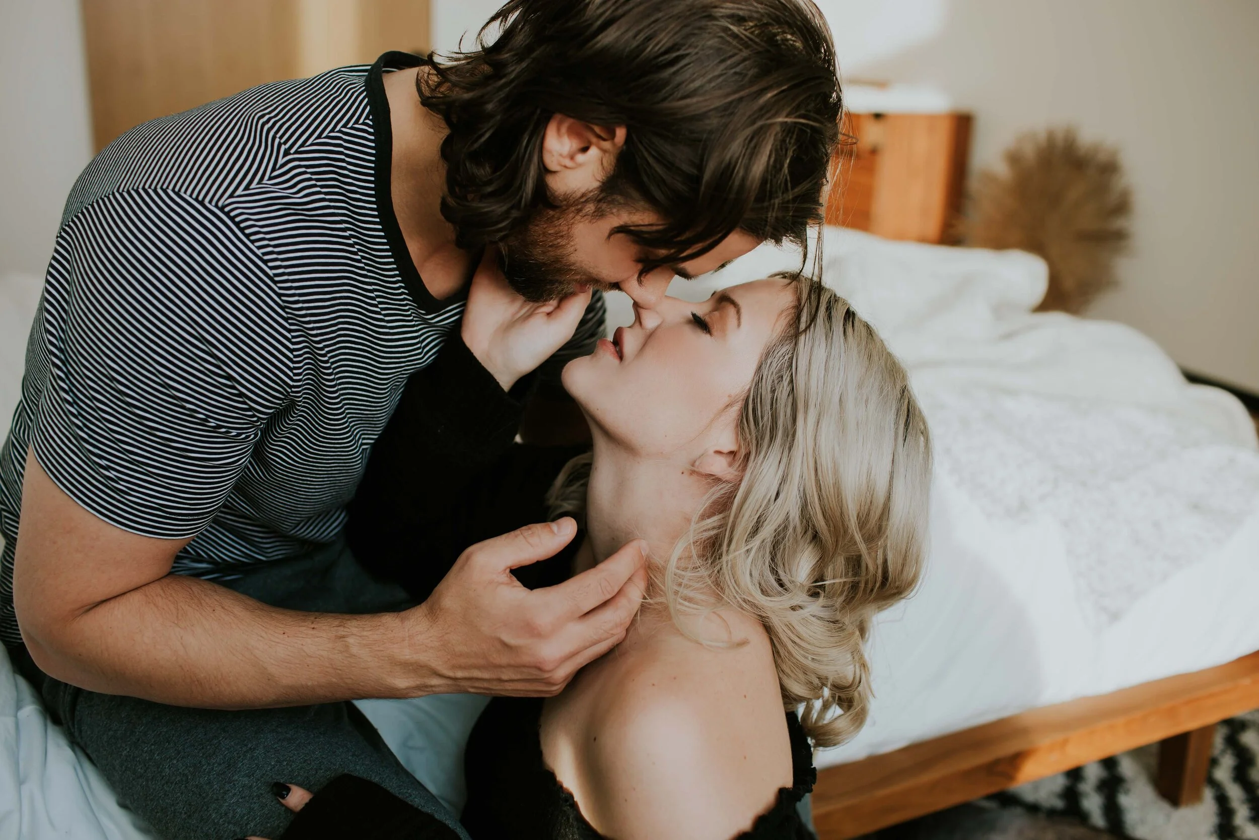 GH Photography In Home Engagement Session Bedroom Intimacy-18.jpg