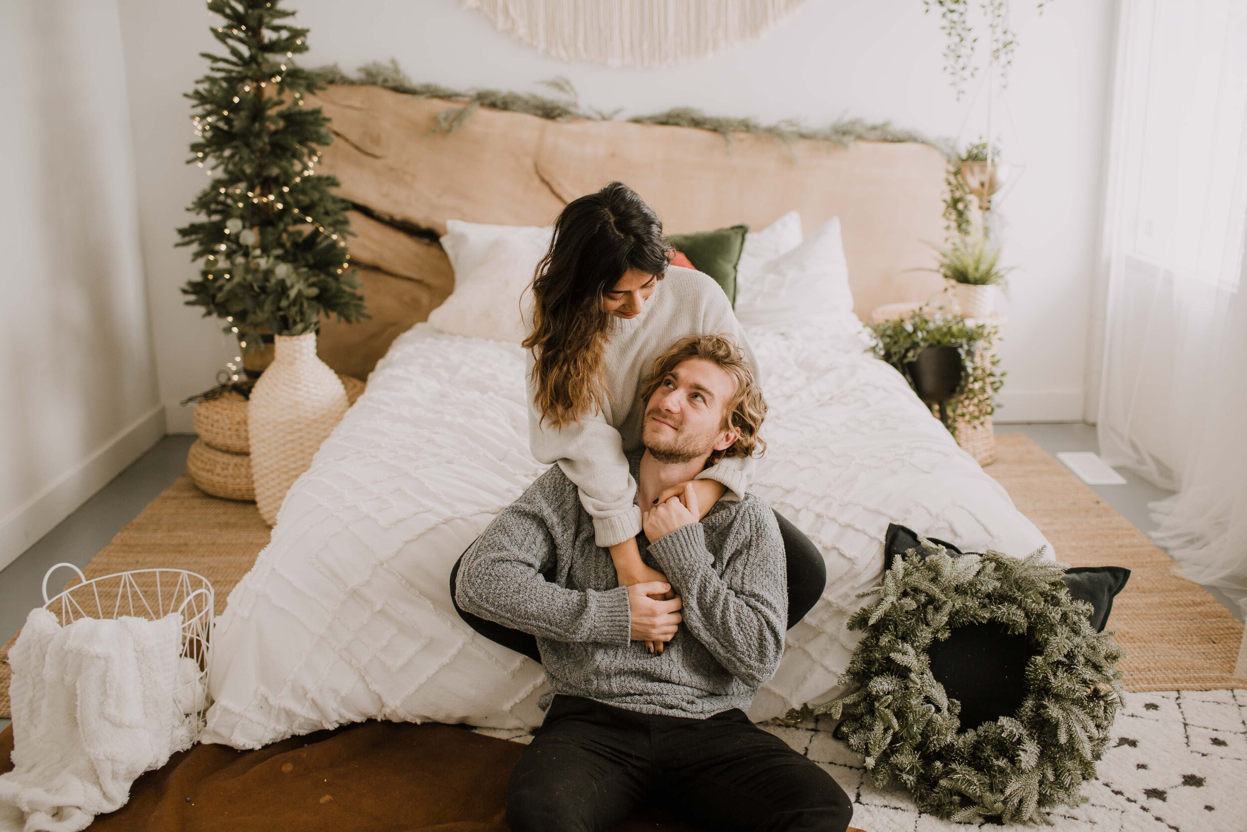 GH Photography Intimate Festive Holiday Couples Session-6.jpg