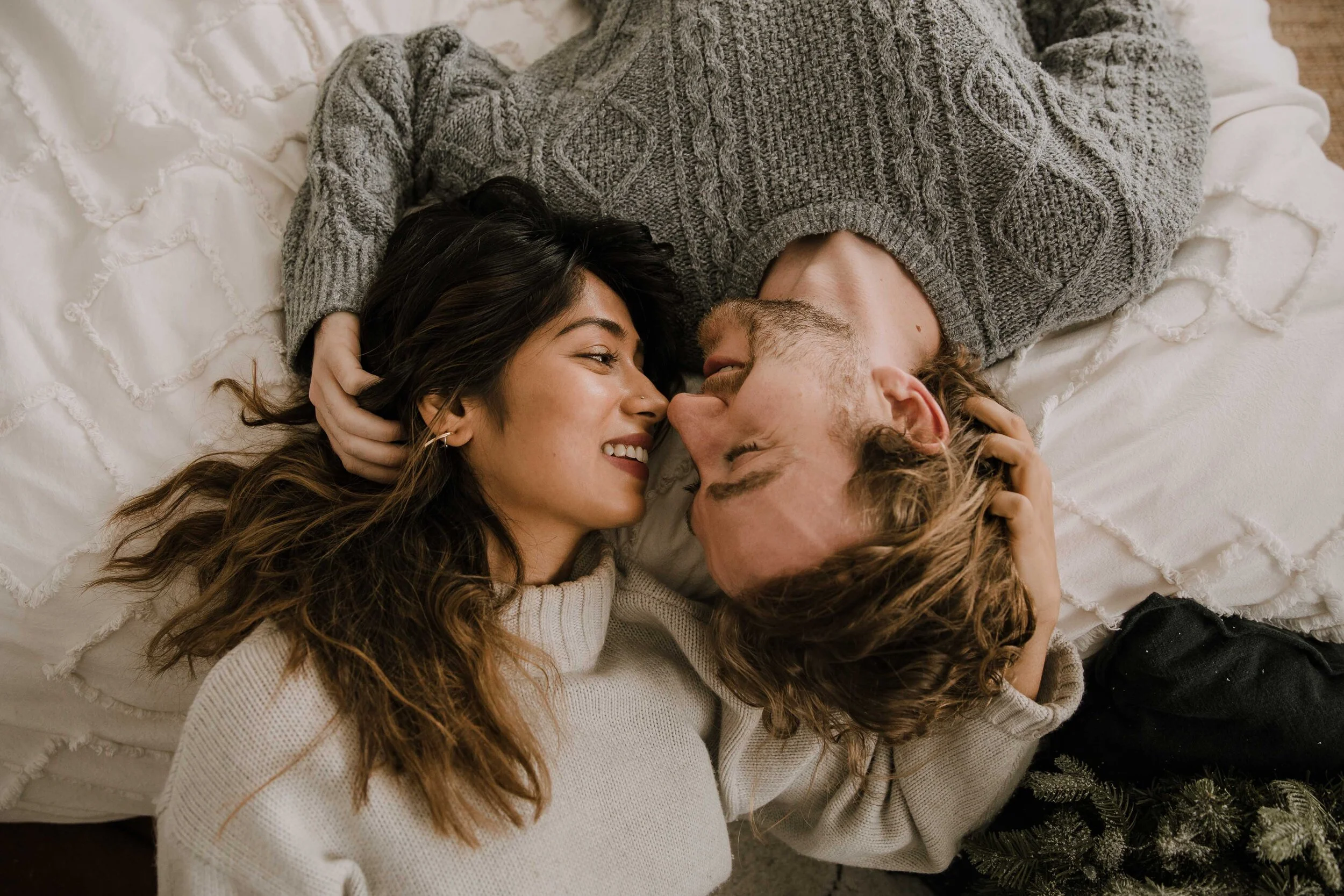 GH Photography Intimate Festive Holiday Couples Session-16.jpg