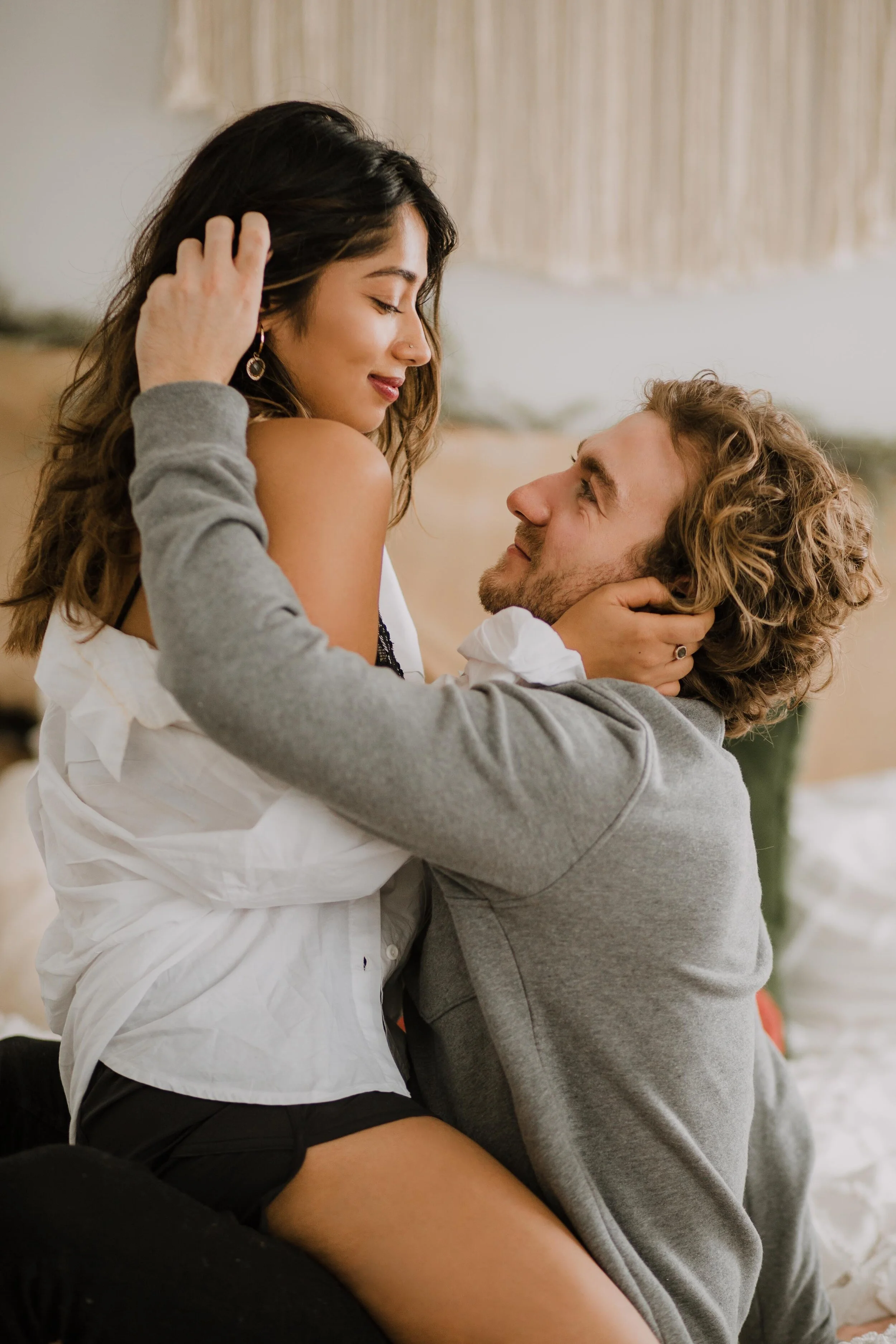 GH Photography Intimate Festive Holiday Couples Session-39.jpg