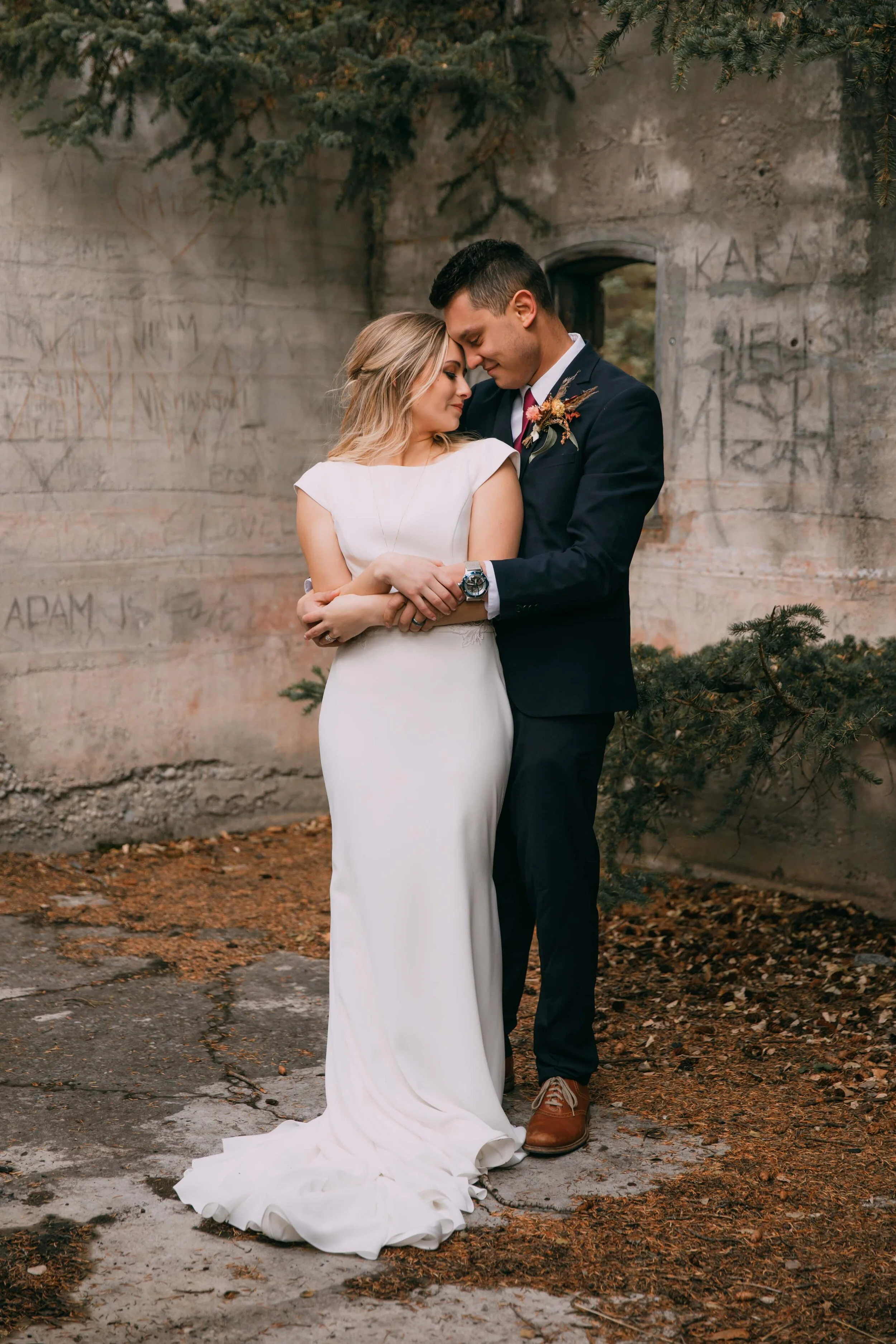 GH Photography Lake Minnewanka Bridal Formals Session-33.jpg