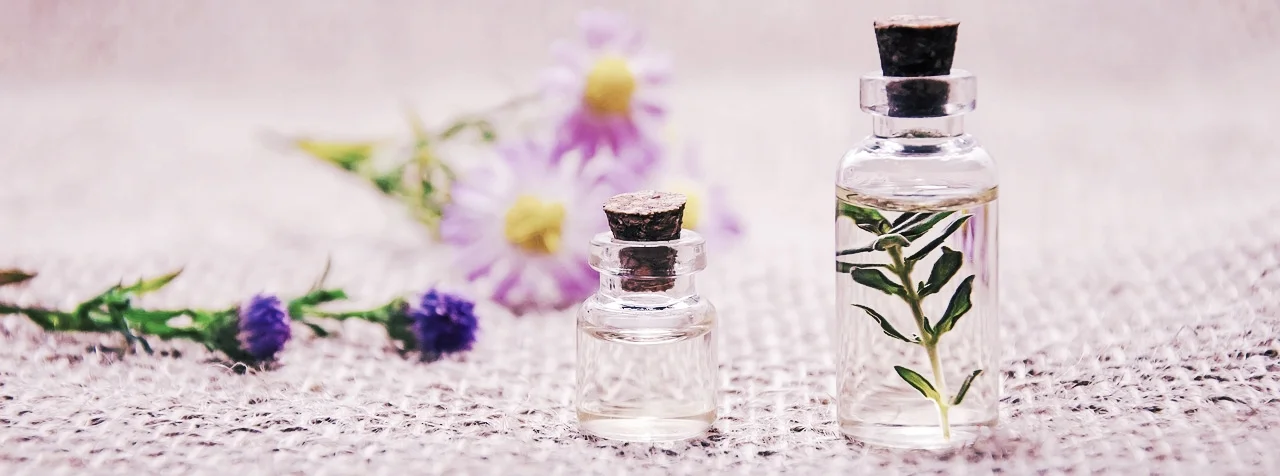 essential-oils-3084952_1280.jpg