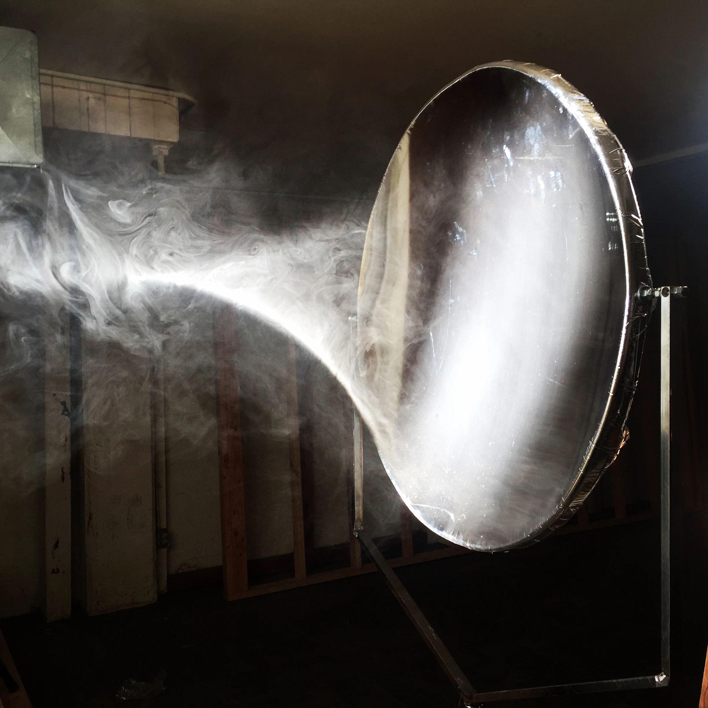 mirror stand Mylar hyperbolic .JPG