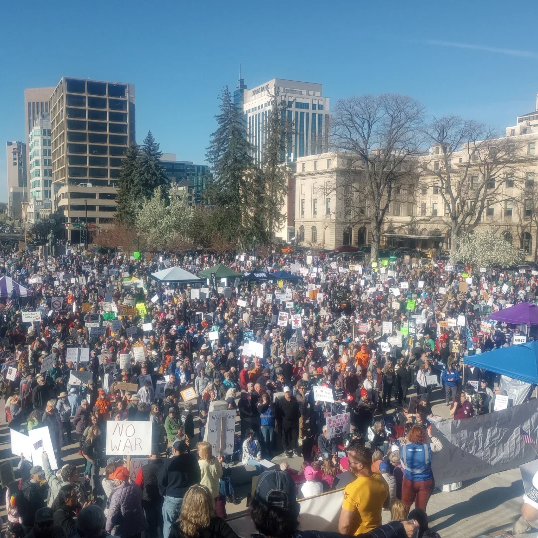 Photos from yesterdays No Kings rallies in Boise and Caldwell! It was an amazing turnout and I.webp