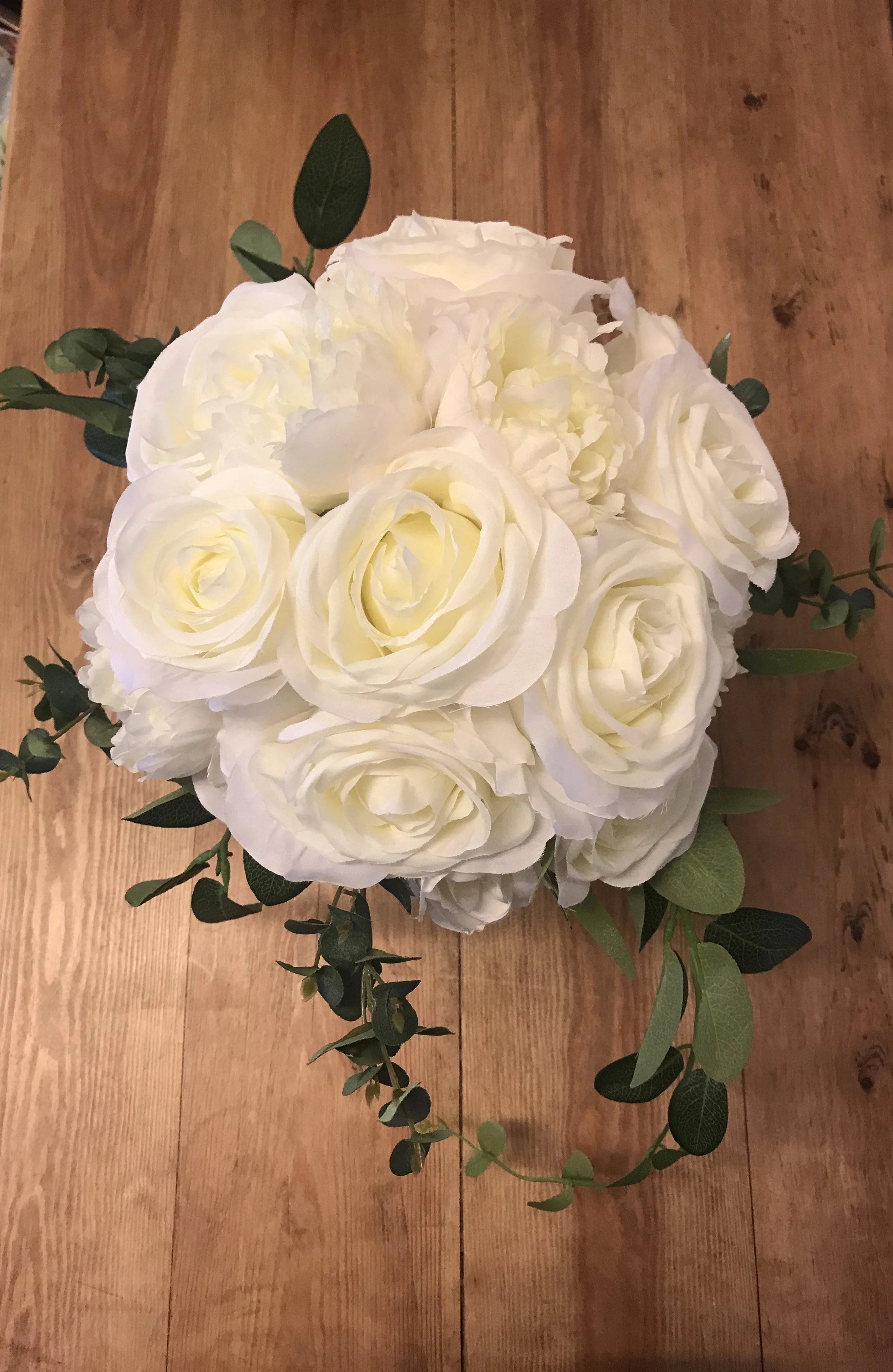 'Lara' Ivory All Round Silk Bridal Bouquet