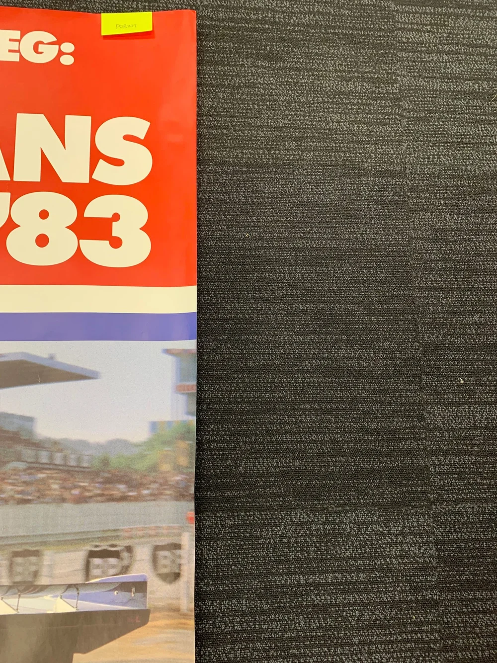 AFFICHE POSTER OFFICIELLE 24 HEURES HOURS DU MANS 24H 2001 non pliée