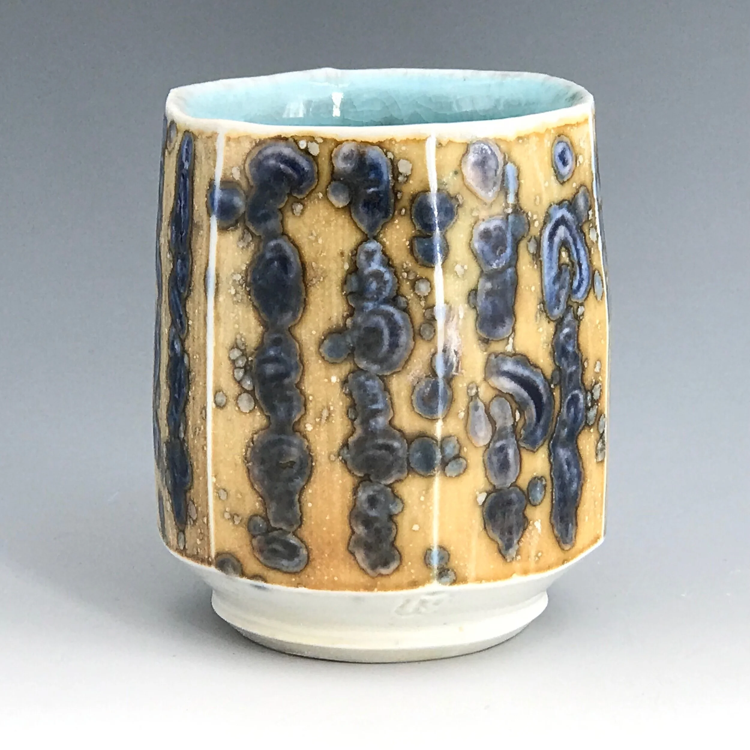 F8320CE8-8888-4A86-949A-E6A5232C8EAB