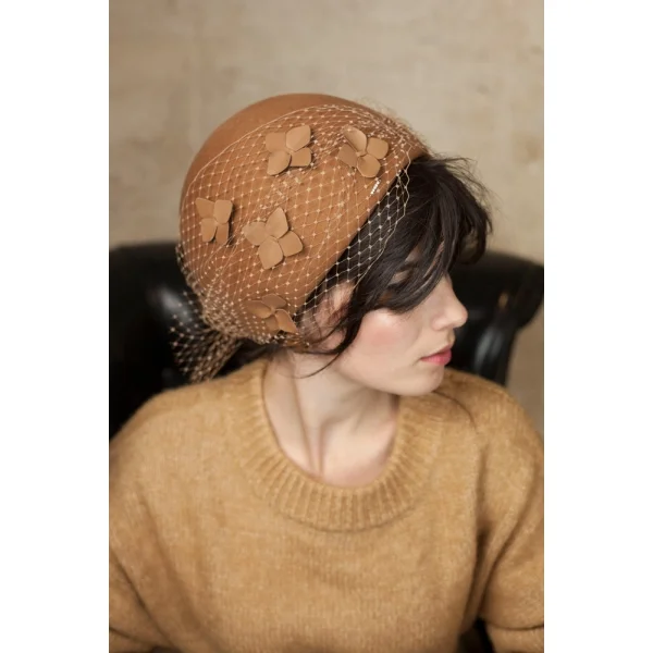chapeau-toque-gabrielle-paris-camel+(3).jpg