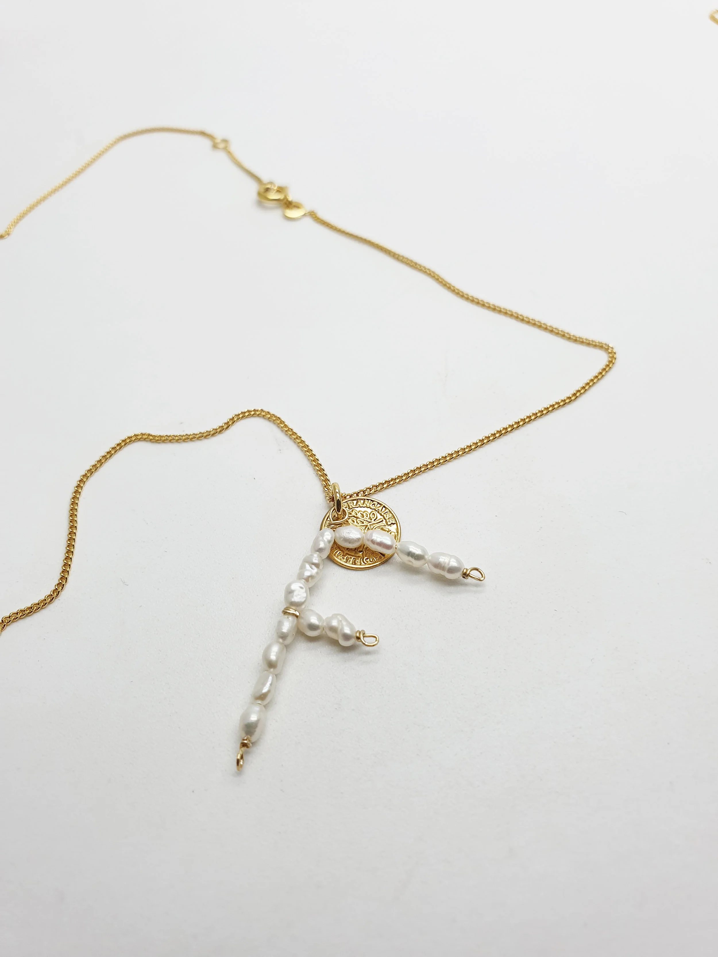 COLLIER-LETTRE-F.jpg