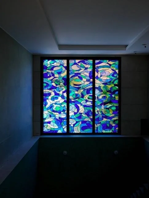 Vitrail en double vitrage pour intérieur moderne