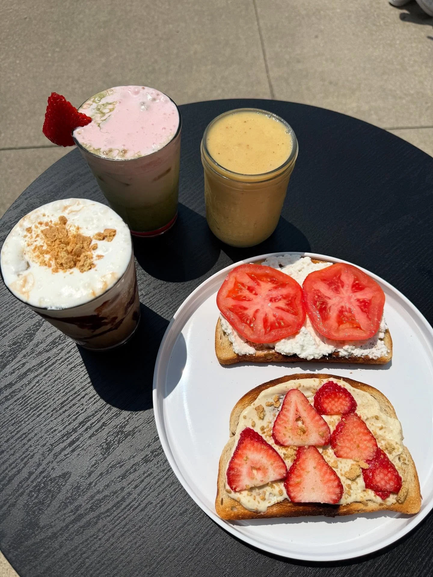 we&rsquo;re bringing the heat (and the chill) with our new summer specials, beginning next Monday the 9th, stop in and find your new summer fav from our menu below!

🥭mango mama smoothie
🍓strawberry cheesecake toast
🍅sunny tomato toast
🔥s&rsquo;m