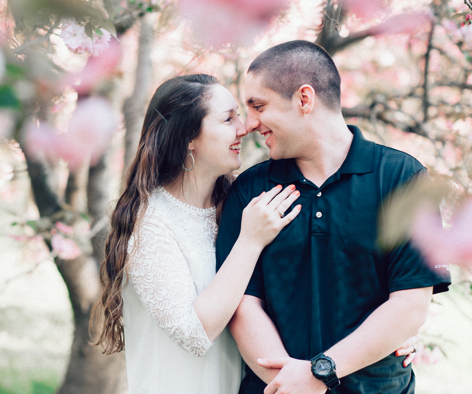 engagement_cherryblossoms_virginiaweddingphotographer_JanieHunter (5).jpg