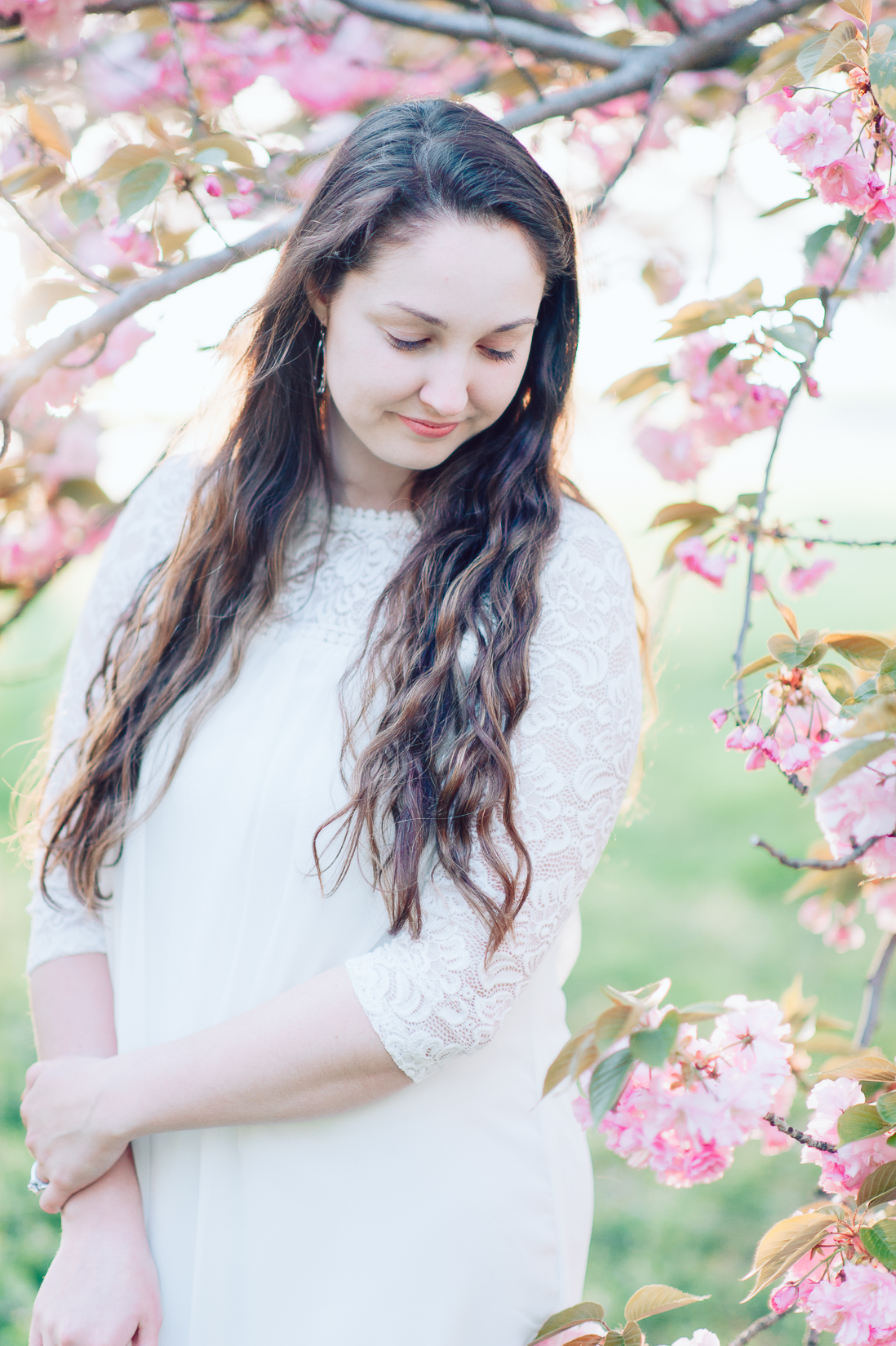 engagement_cherryblossoms_virginiaweddingphotographer_JanieHunter (9).jpg