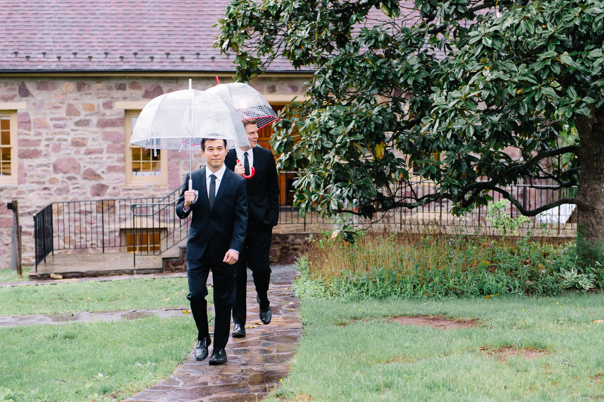 virginiawedding_rainwedding_CabellsMill_youseephotography_LizBen(1).jpg