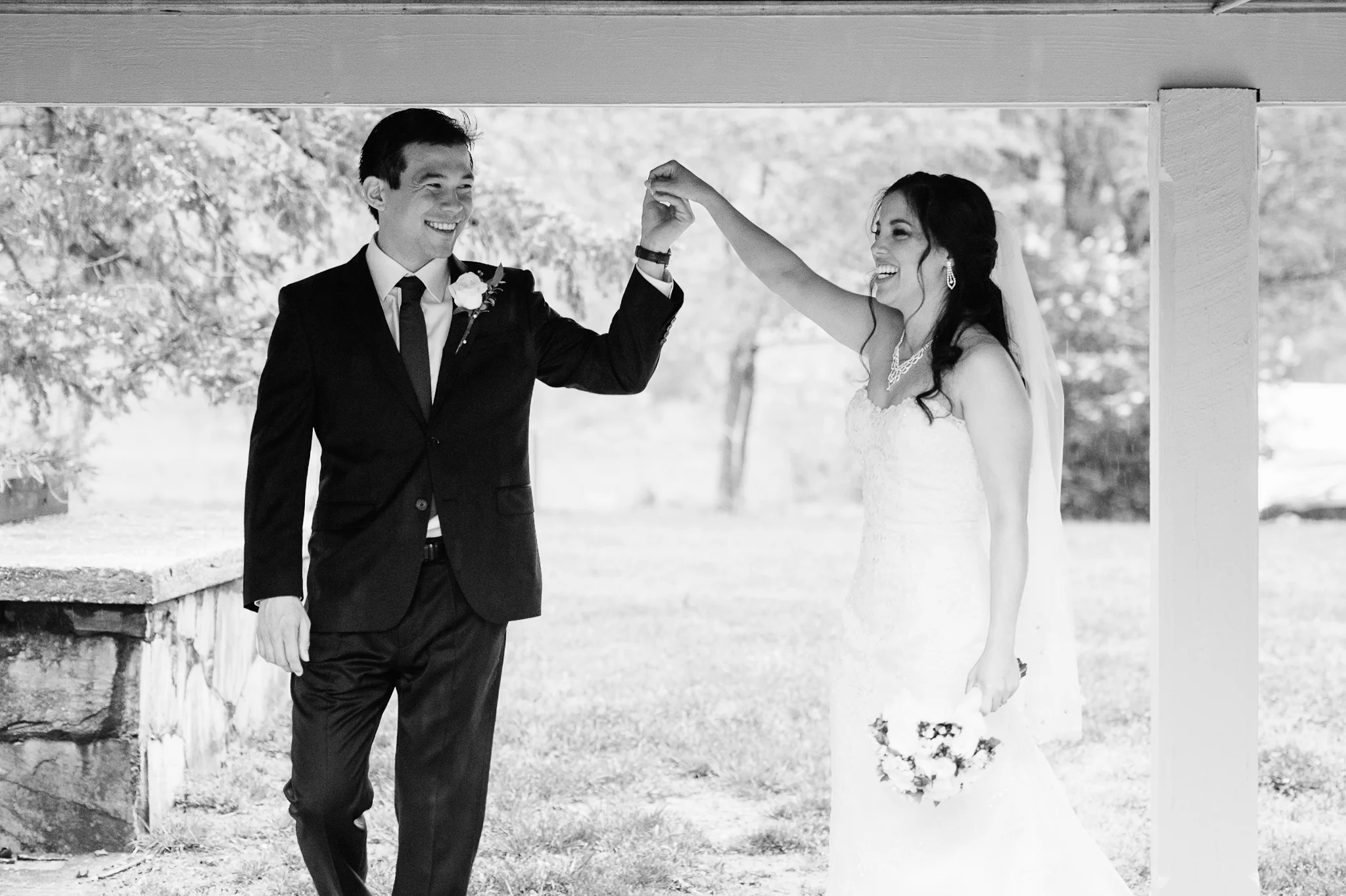 virginiawedding_rainwedding_CabellsMill_youseephotography_LizBen(11).jpg