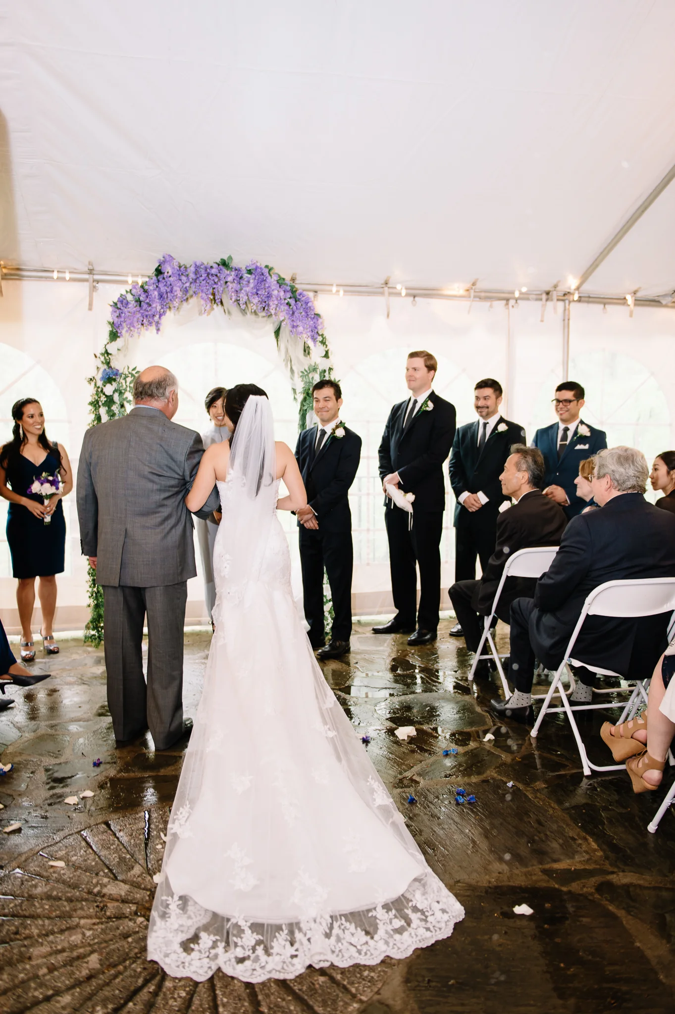 virginiawedding_rainwedding_CabellsMill_youseephotography_LizBen(31).jpg