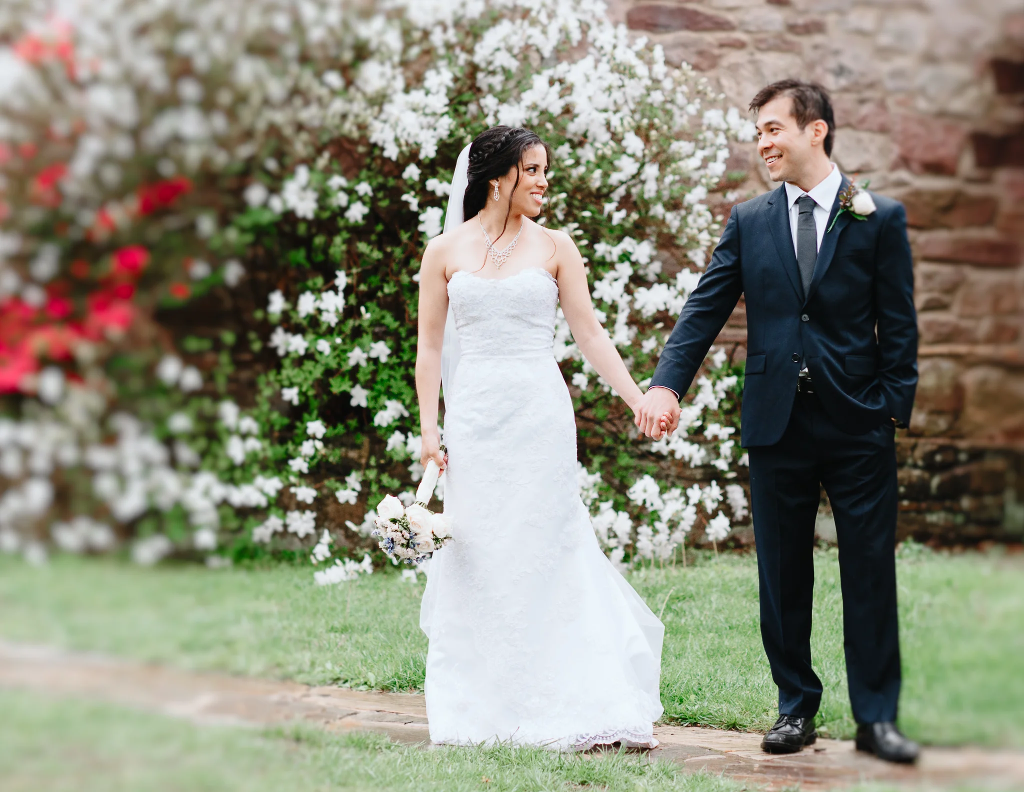 virginiawedding_rainwedding_CabellsMill_youseephotography_LizBen(39).jpg