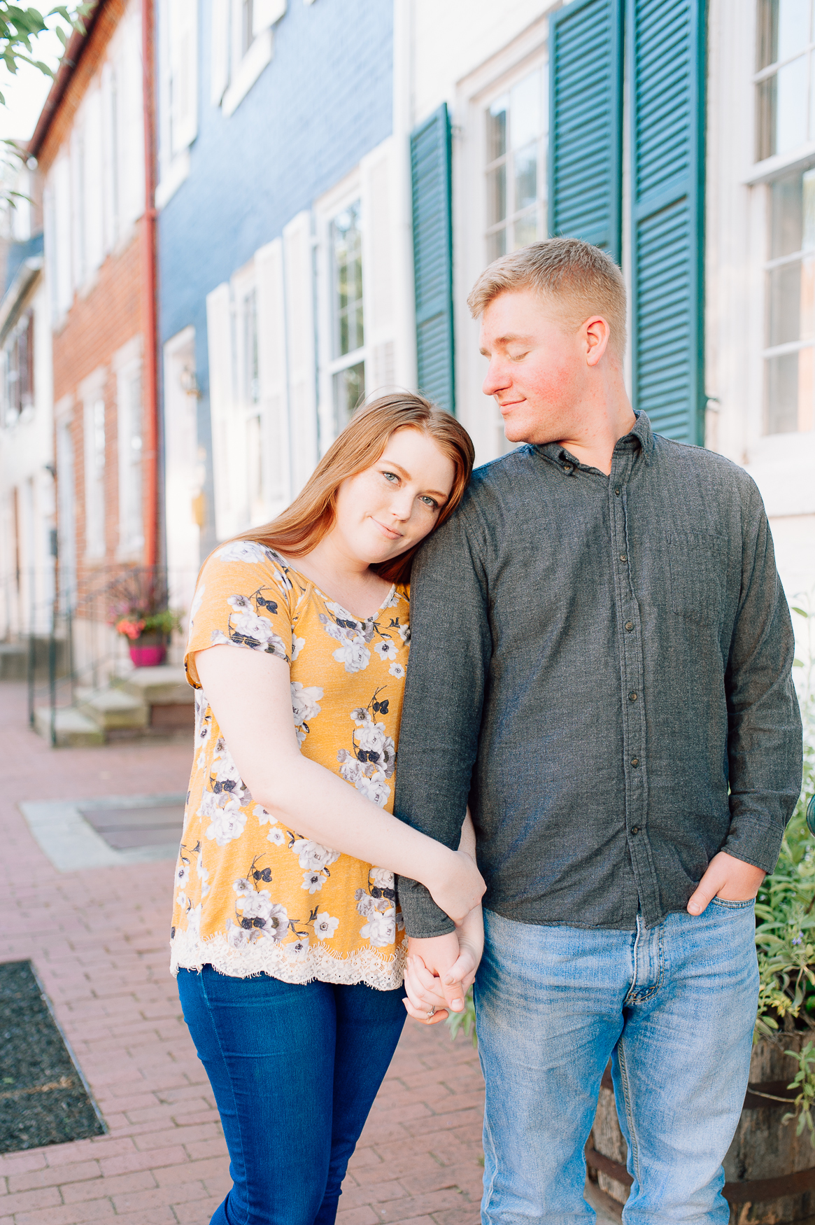 engagement_downtown_fredericksburg_virginiaweddingphotographer_youseephotography_ErinBrad (15).jpg