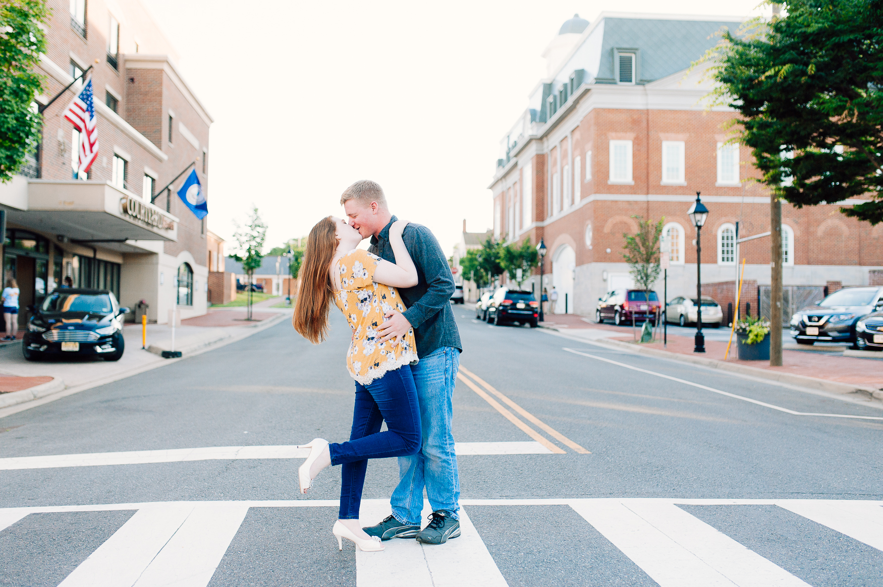 engagement_downtown_fredericksburg_virginiaweddingphotographer_youseephotography_ErinBrad (18).jpg