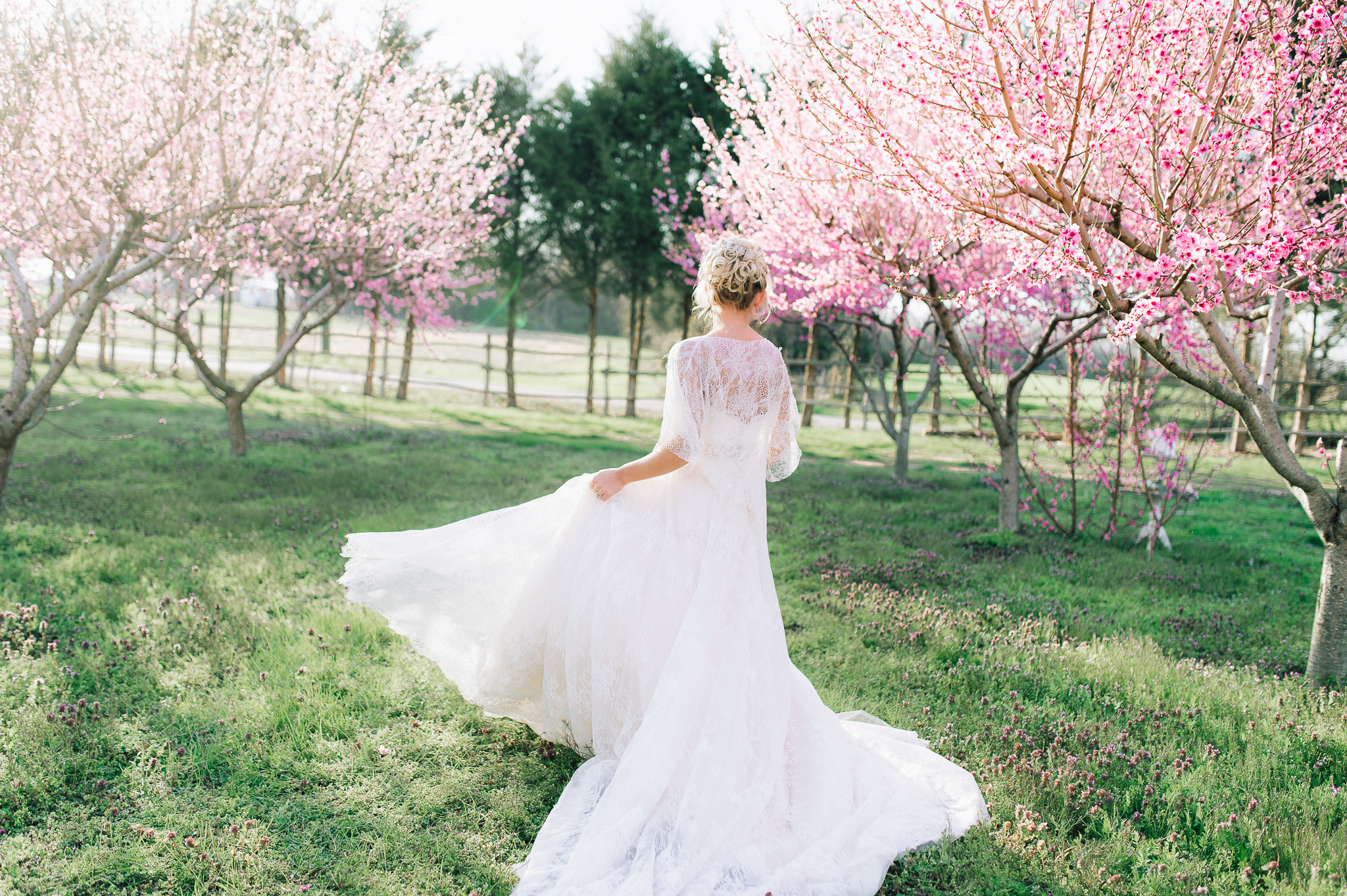 youseephotography_virginia_styledshoot_springwedding_blossoms  (21).jpg