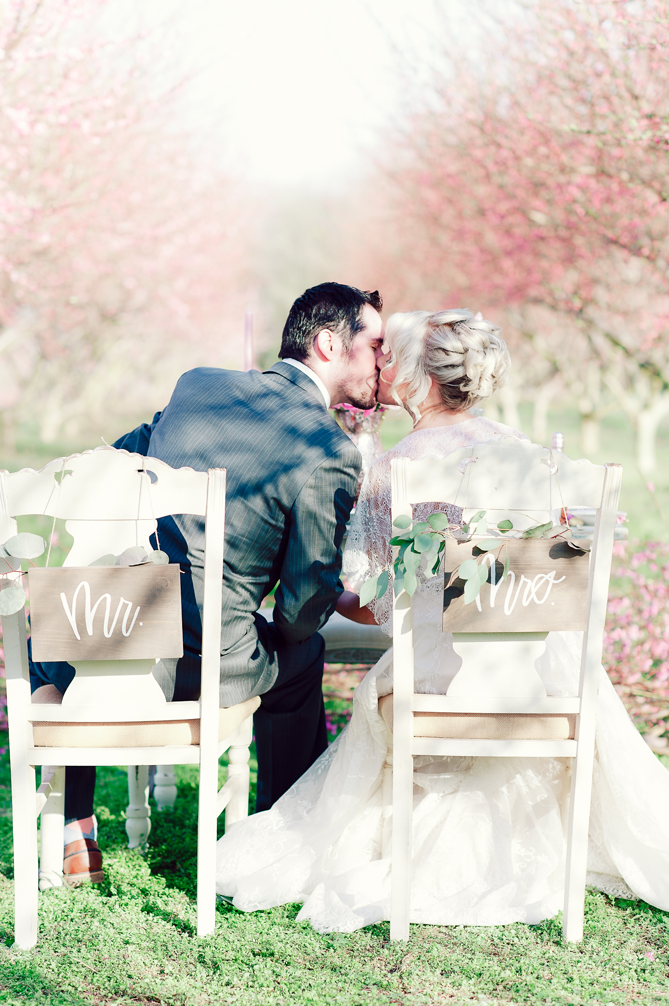 youseephotography_virginia_styledshoot_springwedding_blossoms  (37).jpg
