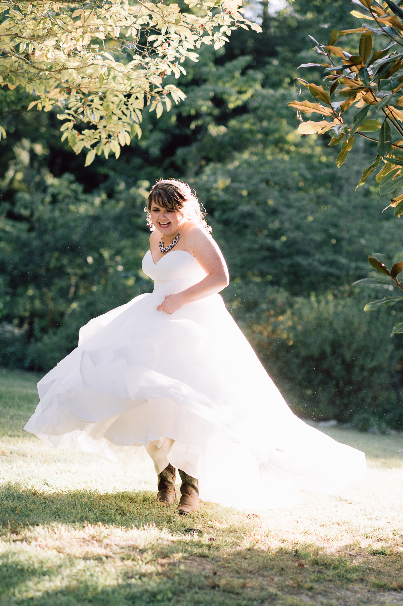youseephotography_virginiawedding_fall_WallaceManor_EmilyCody (71).jpg