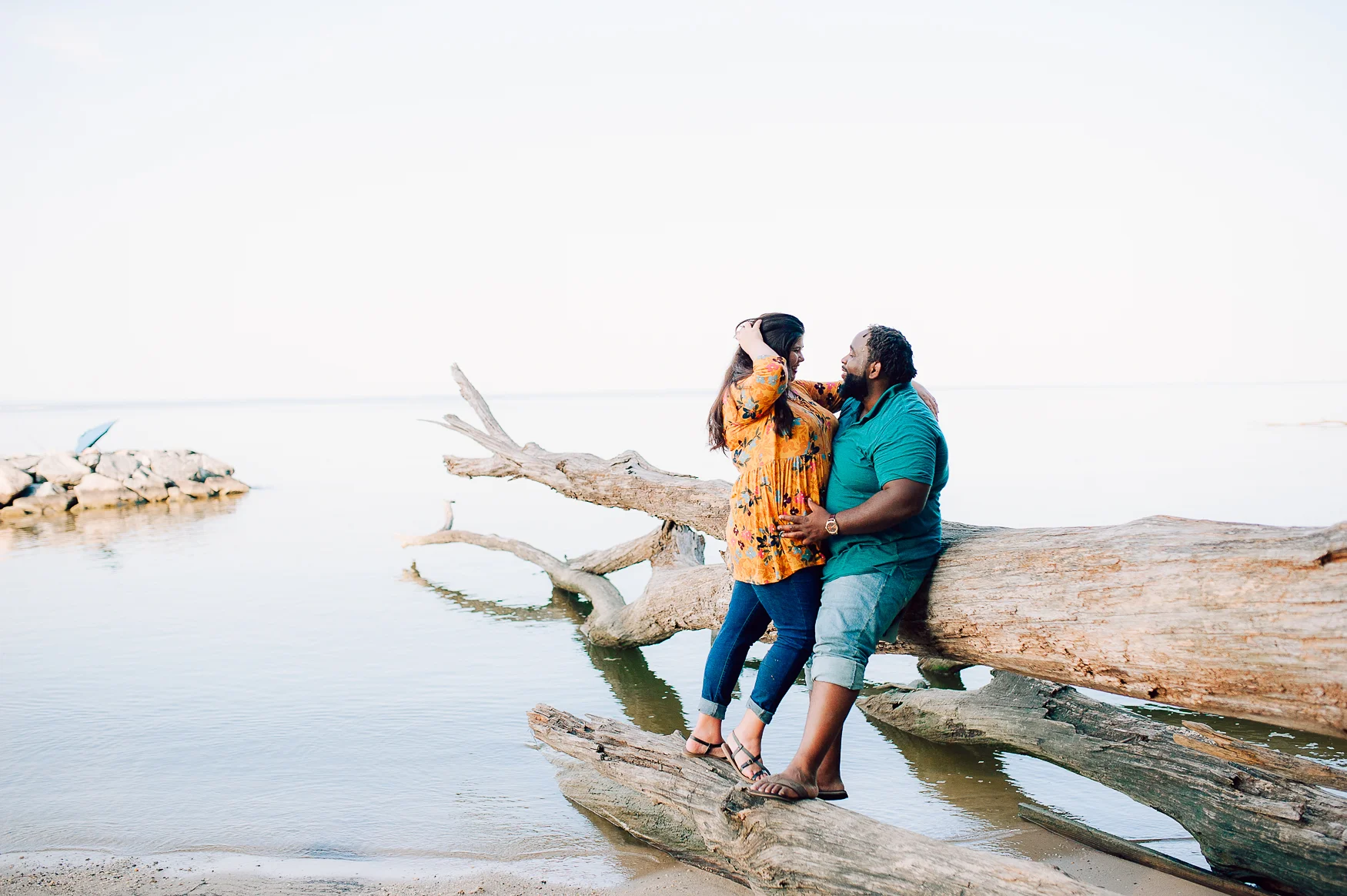 engagement_fredericksburg_virginiaweddingphotographer_beachphotos_youseephotography_DanielleQuintas (1).jpg