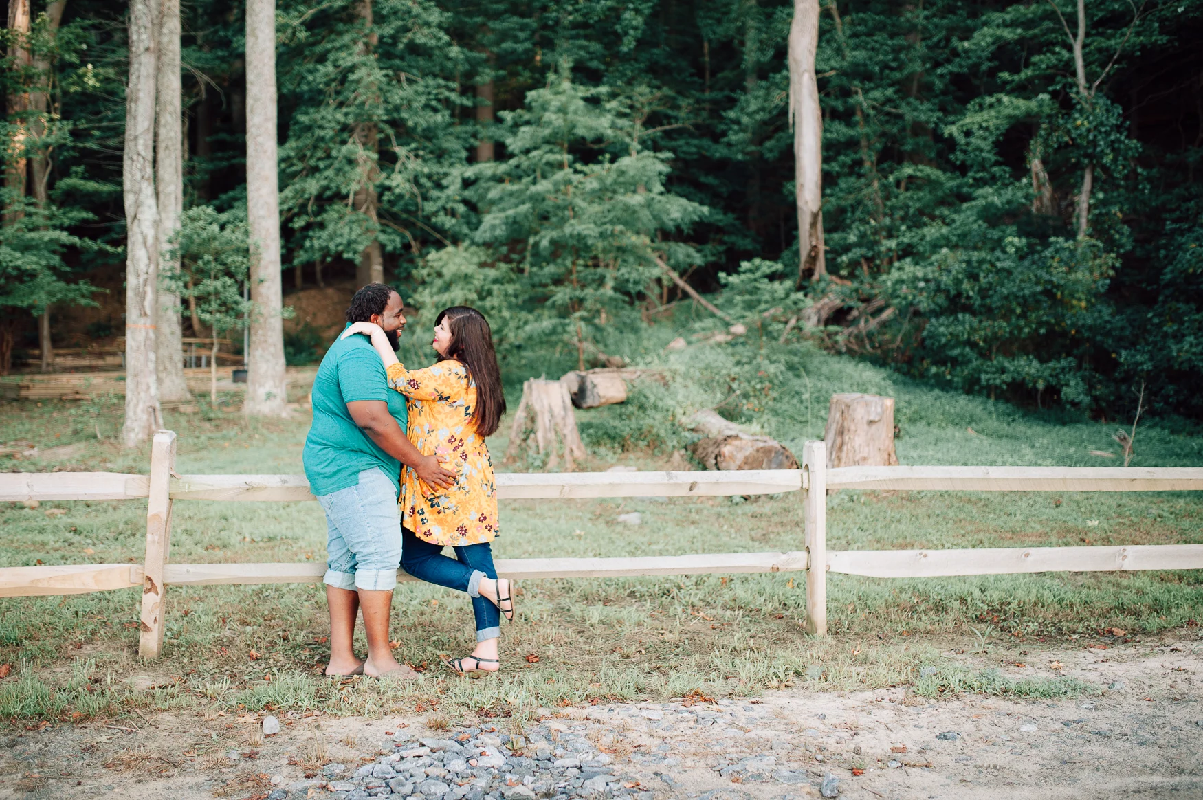 engagement_fredericksburg_virginiaweddingphotographer_beachphotos_youseephotography_DanielleQuintas (4).jpg