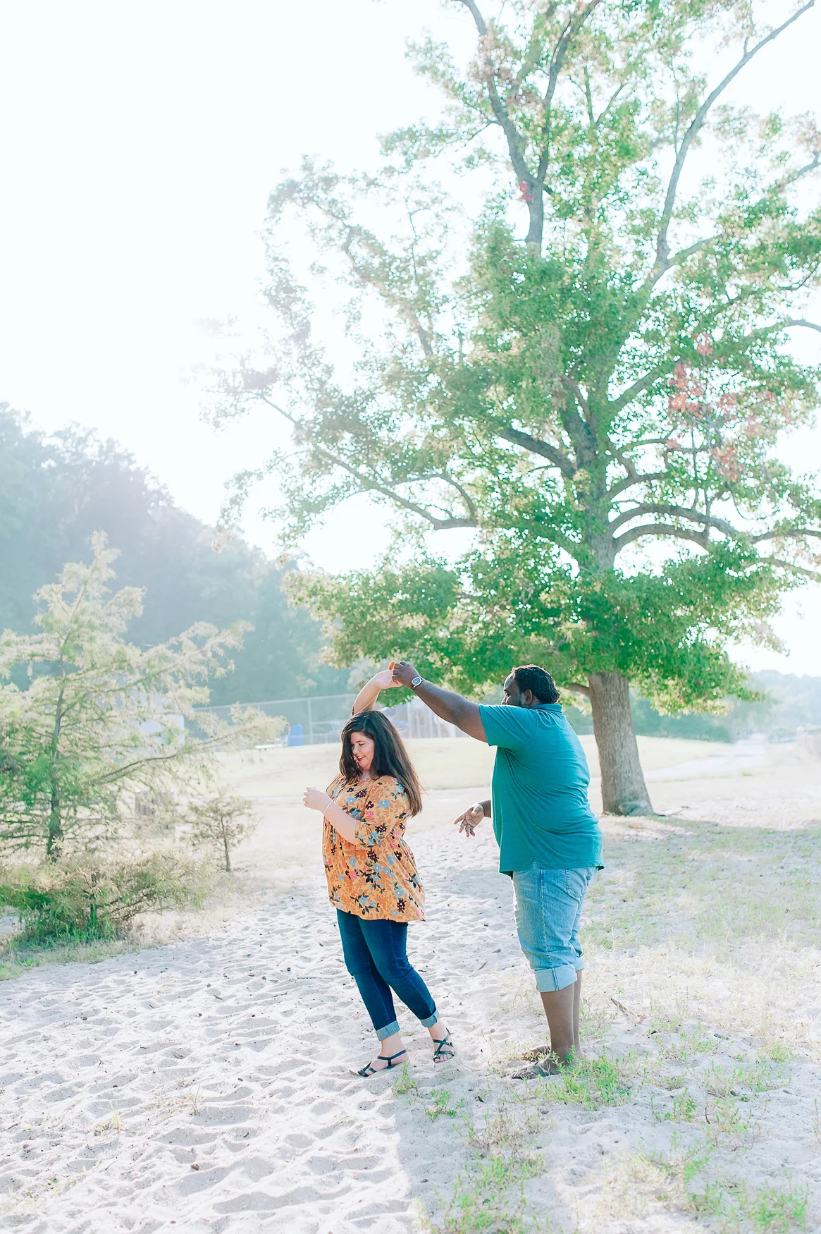 engagement_fredericksburg_virginiaweddingphotographer_beachphotos_youseephotography_DanielleQuintas (13).jpg