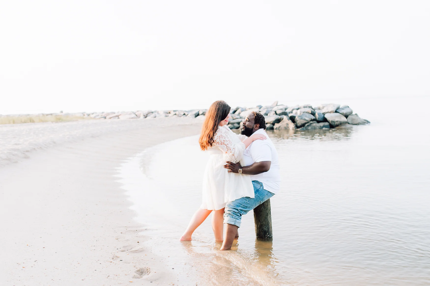 engagement_fredericksburg_virginiaweddingphotographer_beachphotos_youseephotography_DanielleQuintas (35).jpg