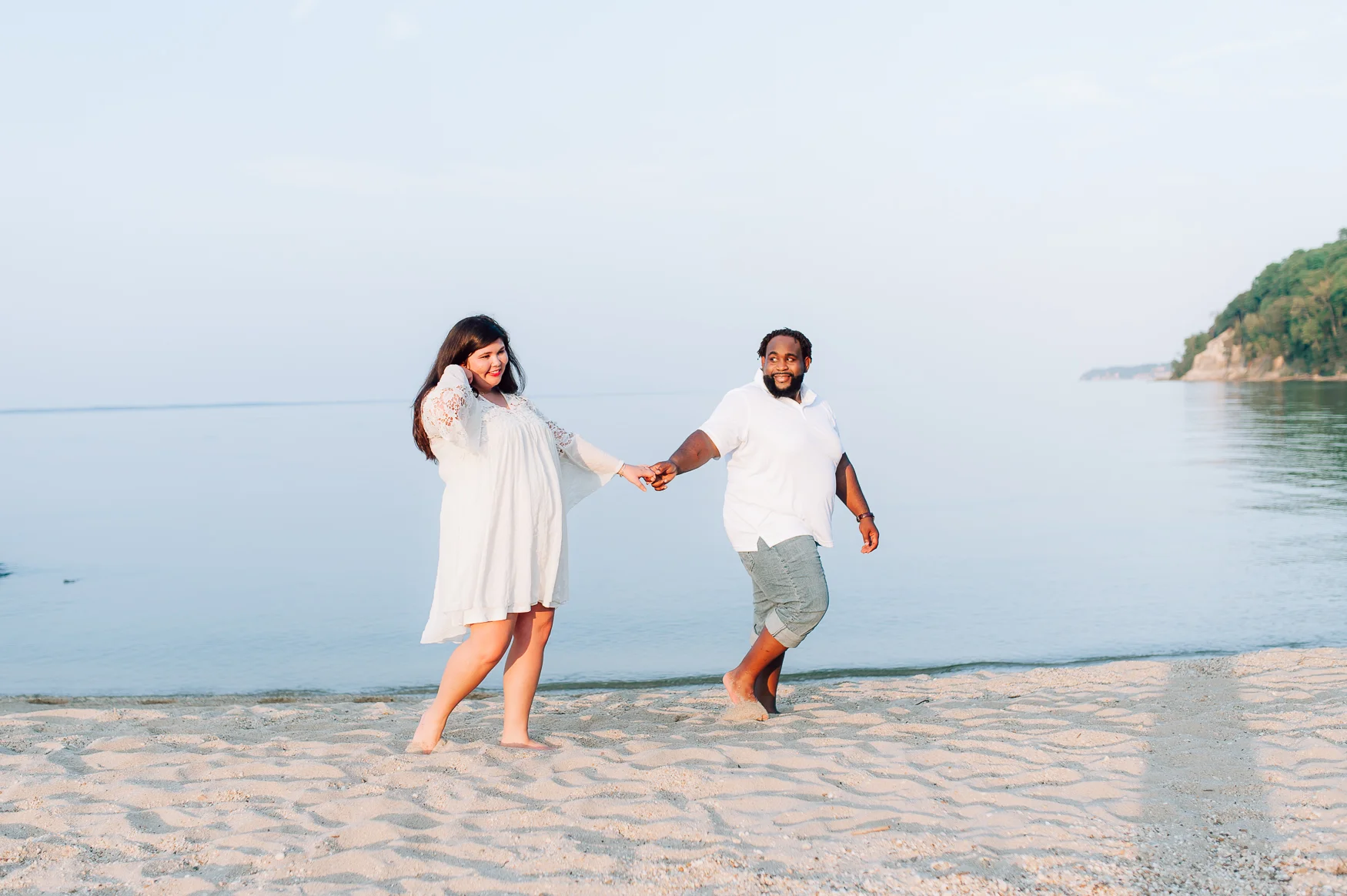 engagement_fredericksburg_virginiaweddingphotographer_beachphotos_youseephotography_DanielleQuintas (41).jpg
