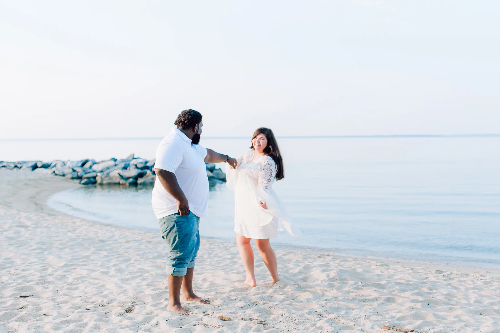 engagement_fredericksburg_virginiaweddingphotographer_beachphotos_youseephotography_DanielleQuintas (44).jpg