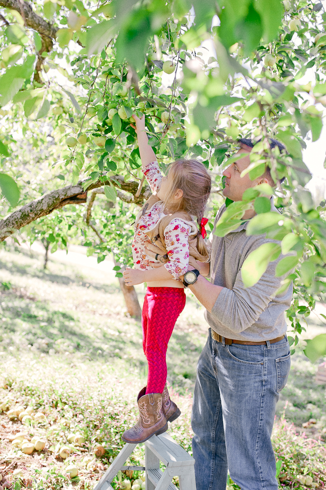 FamilyPhotos_FredericksburgPhotographer_youseephotography_JoyFamily (18).jpg