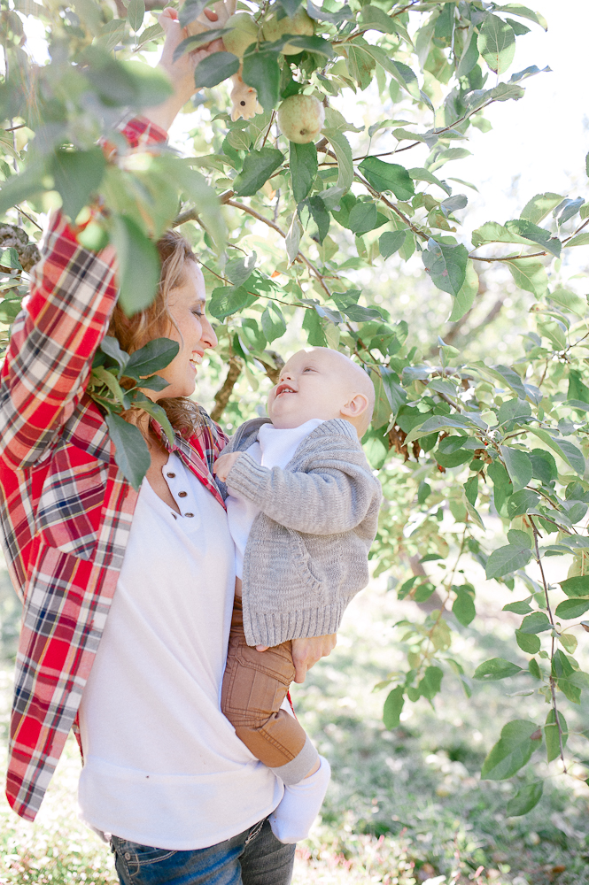 FamilyPhotos_FredericksburgPhotographer_youseephotography_JoyFamily (22).jpg