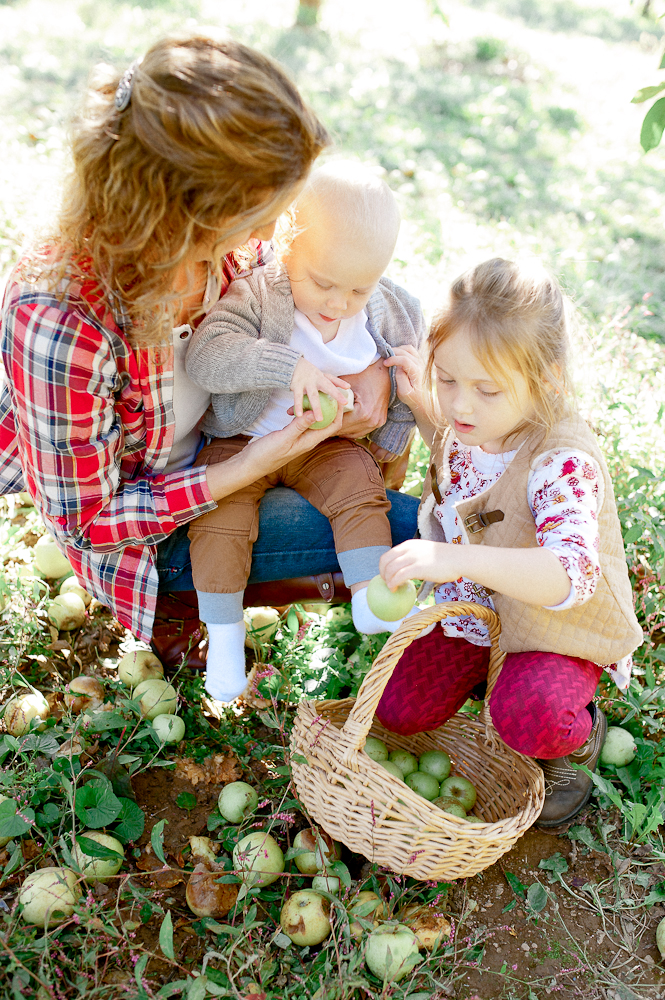 FamilyPhotos_FredericksburgPhotographer_youseephotography_JoyFamily (24).jpg