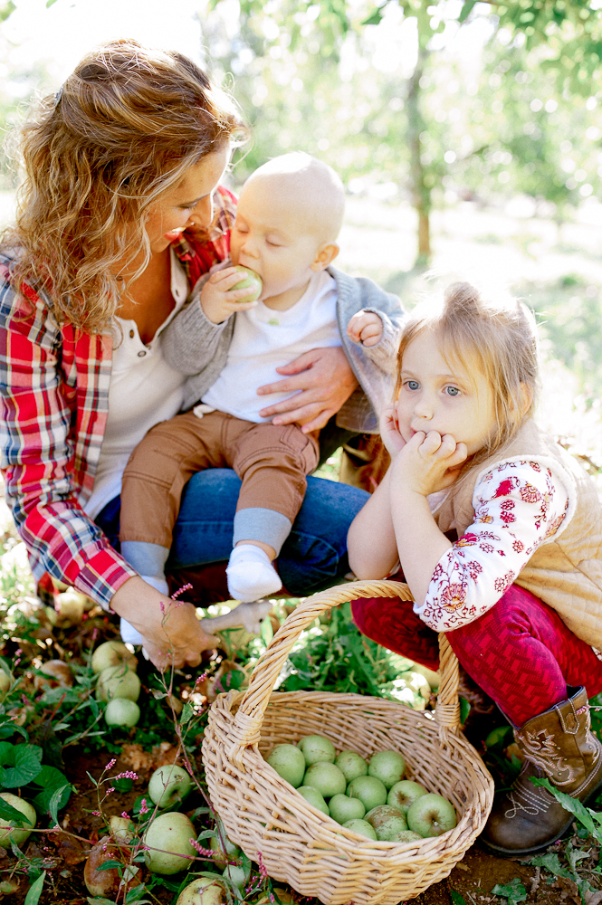 FamilyPhotos_FredericksburgPhotographer_youseephotography_JoyFamily (25).jpg