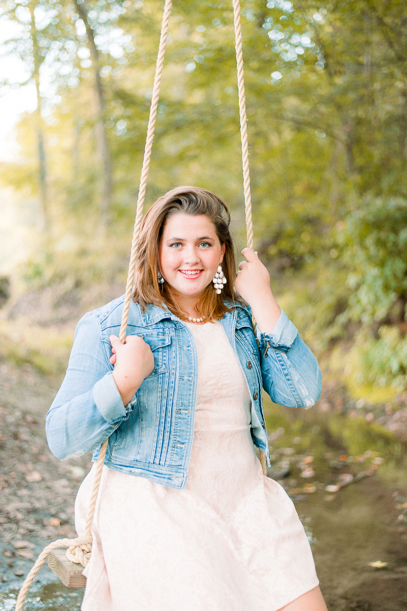 seniorphotos_fall_sunflowers_fredericksburgphotographer_virginia_youseephotography_Jill (22).JPG