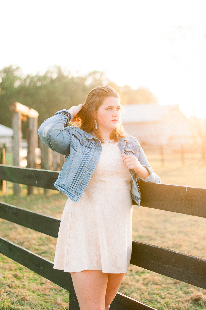 seniorphotos_fall_sunflowers_fredericksburgphotographer_virginia_youseephotography_Jill (33).JPG