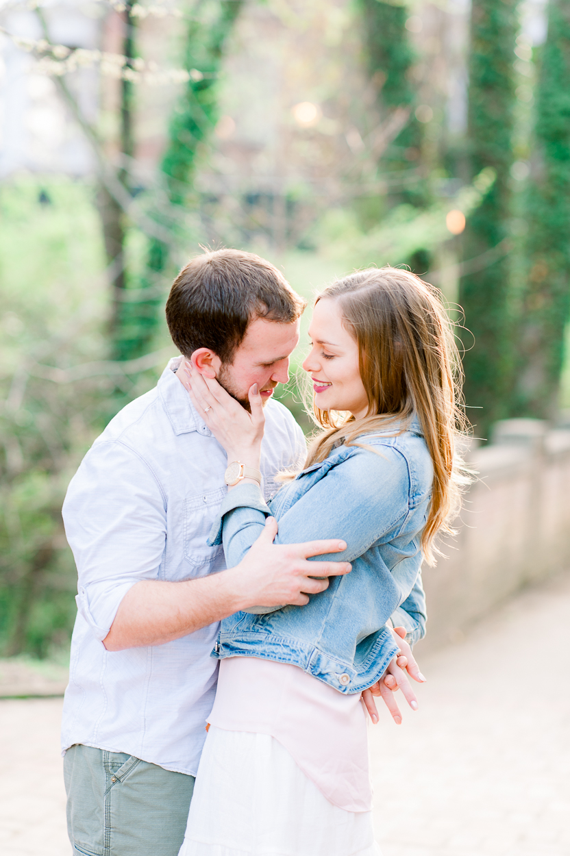 engagement_Spring_UMW_fredericksburg_virginiaweddingphotographer_youseephotography_StephanieThomas (32).JPG