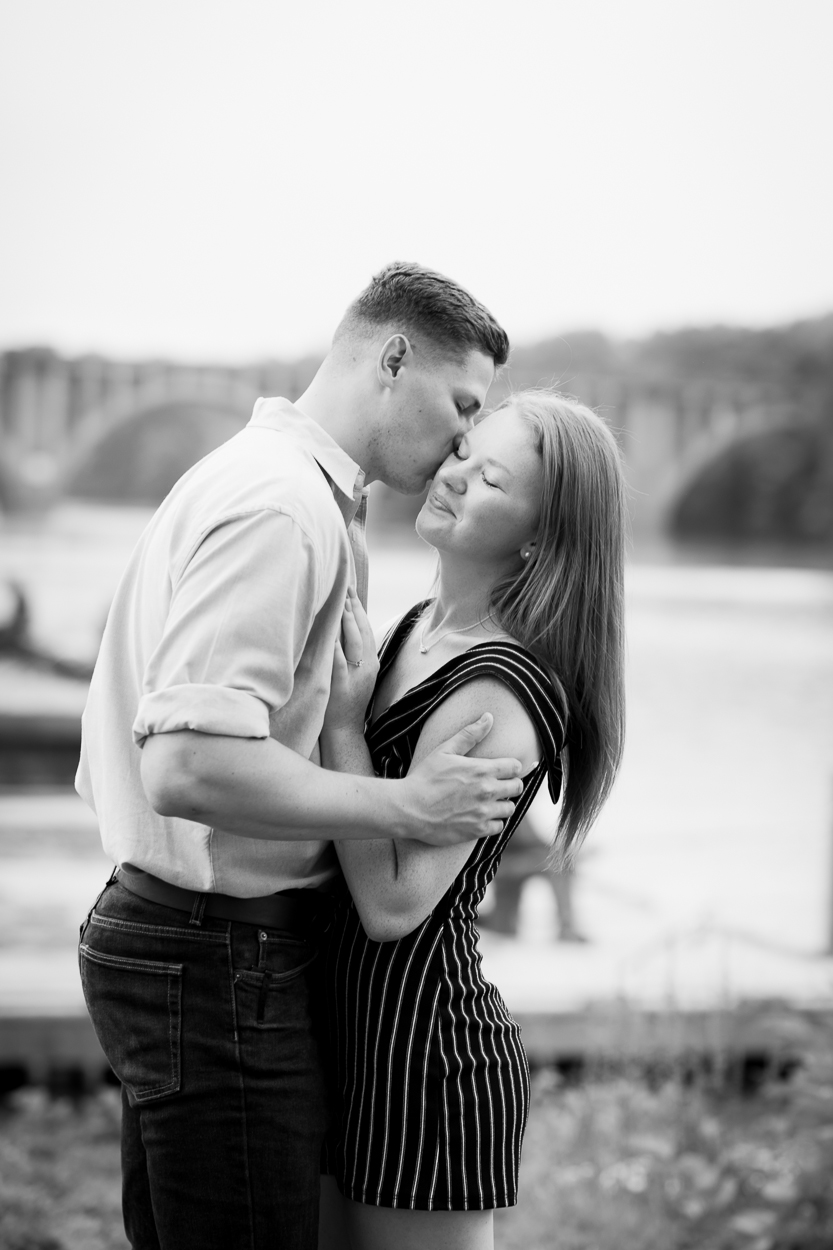 downtown_fredericksburg_engagement_virginiaweddingphotographer_youseephotography_MeghanJohn (31).JPG