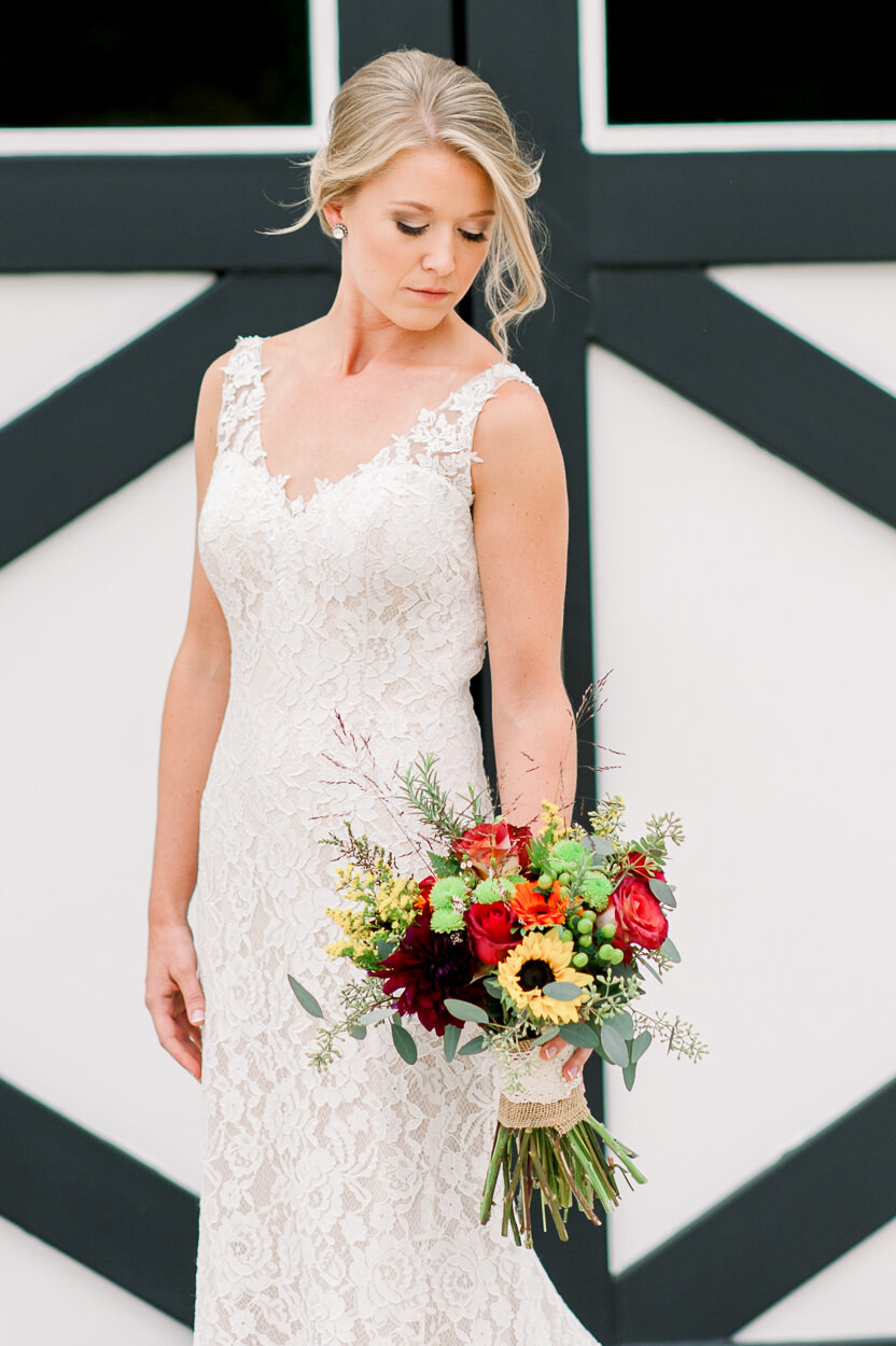 mountidafarmwedding_virginiabrides_charlottesvilleweddingphotographer_fallwedding_virginiawedding_HeatherKevin (151).JPG