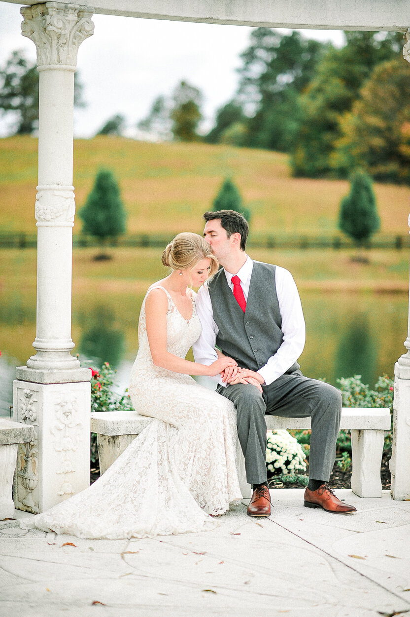 mountidafarmwedding_virginiabrides_charlottesvilleweddingphotographer_fallwedding_virginiawedding_HeatherKevin (175).JPG