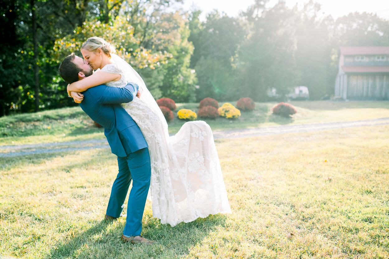 fredericksburgwedding_virginiabride_LandinoBarn_kinggeorge_youseephotography_StephanieThomas (42).jpg