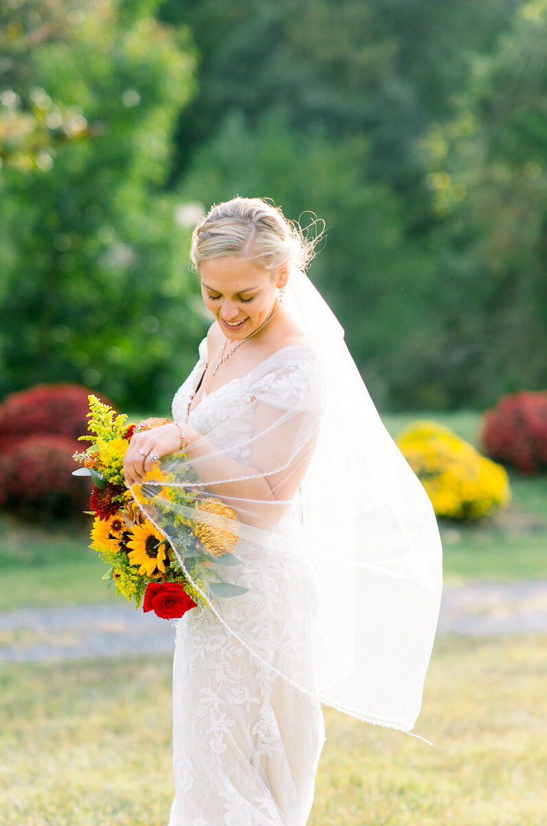 fredericksburgwedding_virginiabride_LandinoBarn_kinggeorge_youseephotography_StephanieThomas (107).JPG