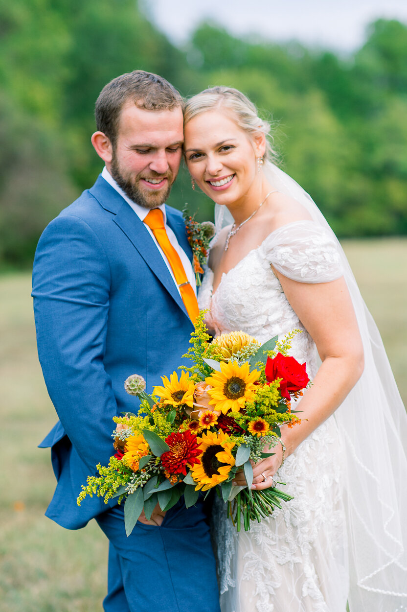 fredericksburgwedding_virginiabride_LandinoBarn_kinggeorge_youseephotography_StephanieThomas (98).jpg