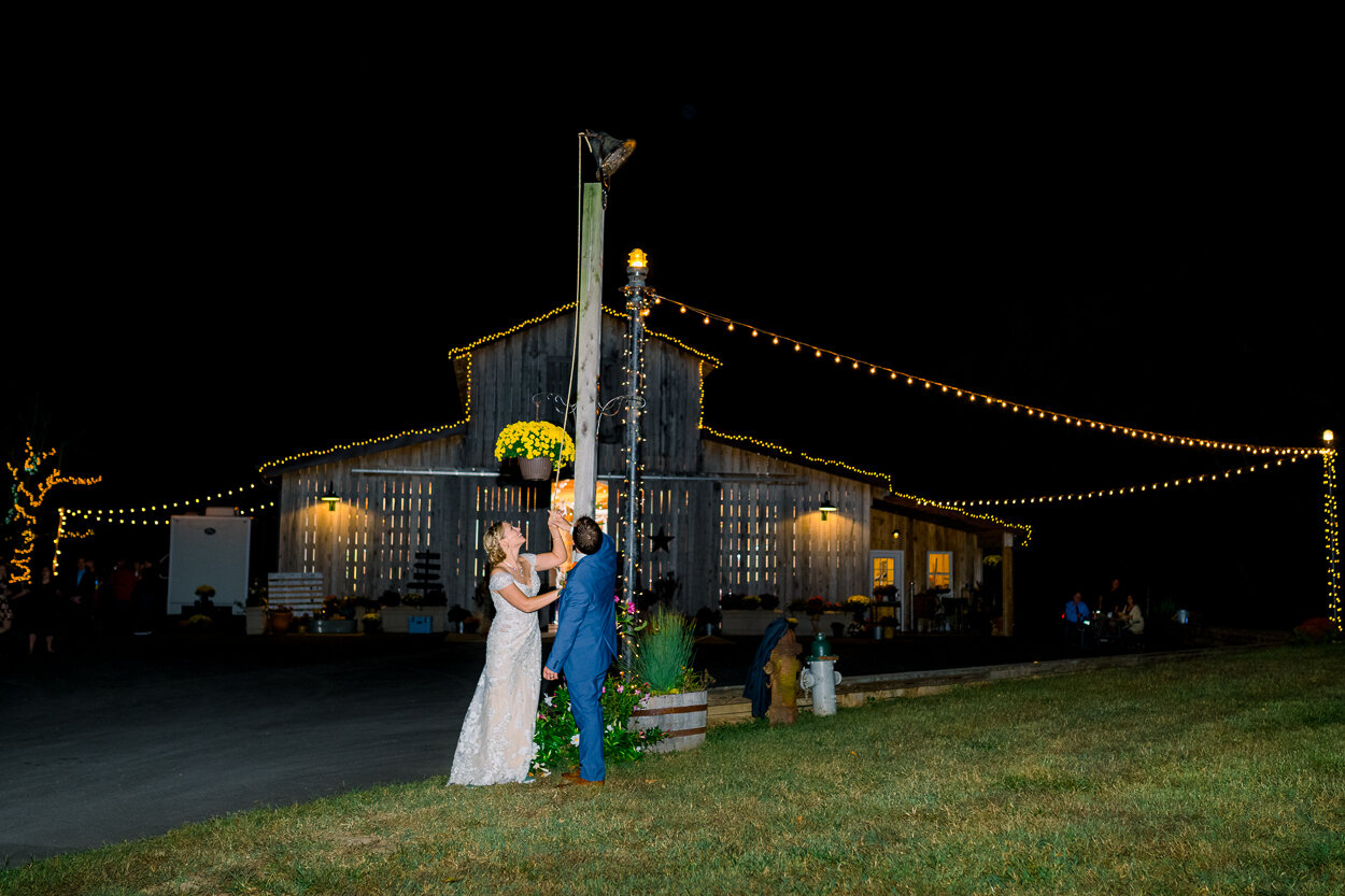 fredericksburgwedding_virginiabride_LandinoBarn_kinggeorge_youseephotography_StephanieThomas (46).jpg