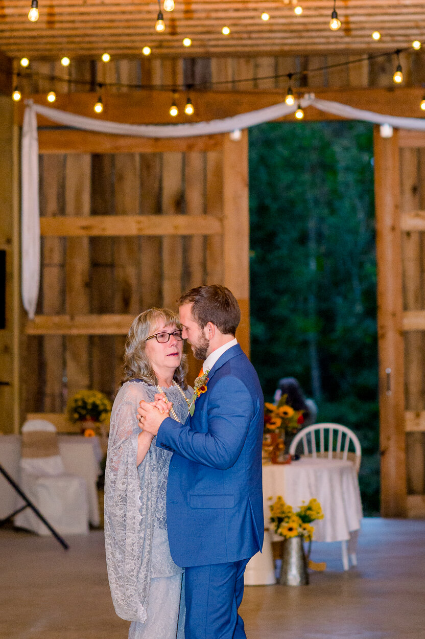 fredericksburgwedding_virginiabride_LandinoBarn_kinggeorge_youseephotography_StephanieThomas (119).jpg