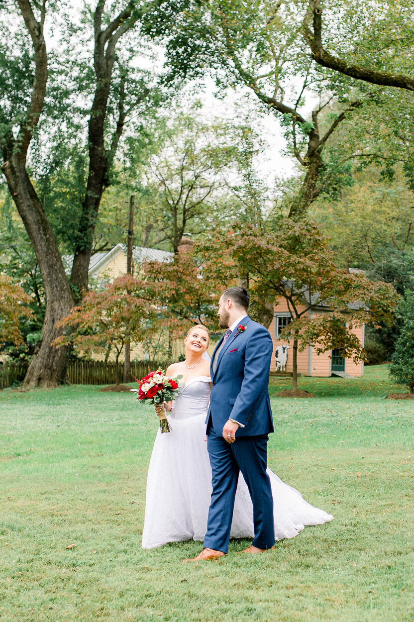 westfieldsgolfclub_virginiabrides_cliftonweddingphotographer_fallwedding_catholicwedding_virginiawedding_MitchSamantha(53).jpg