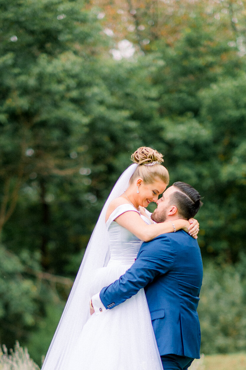 westfieldsgolfclub_virginiabrides_cliftonweddingphotographer_fallwedding_catholicwedding_virginiawedding_MitchSamantha(101).jpg