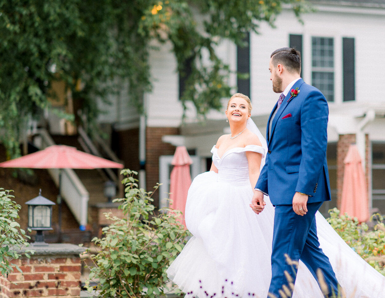 westfieldsgolfclub_virginiabrides_cliftonweddingphotographer_fallwedding_catholicwedding_virginiawedding_MitchSamantha(104).jpg